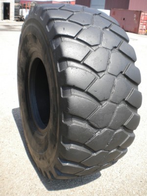 Industrial tire - Size 23.5-25 VSMT