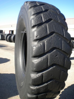 Industrial tire - Size 16.00-24 VSK RECARVED