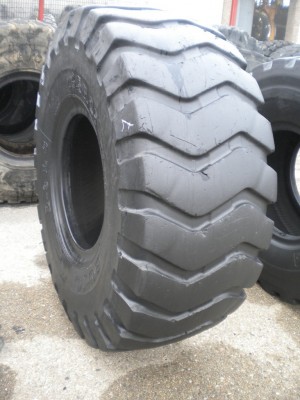 Industrial tire - 23.5-25 E3L3