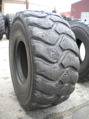 Industrial tire - Size 23.5-25 VST