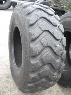 Industrial tire - Size 17.5-25 XHA2