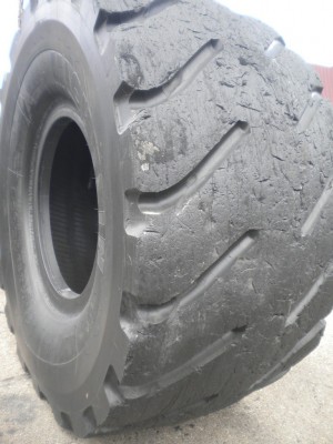 Industrial tire - Size 45/65-39 XMINE RECARVED