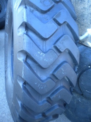 Industrial tire - Size 14.00-24 XGLA2