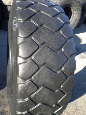 Industrial tire - Size 17.5-25 MS301