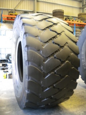 Industrial tire - Size 775/65-29 VSTS