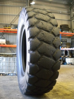 Industrial tire - 24.00-49 VSMTP