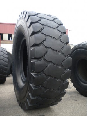 Industrial tire - 24.00-35 VSMTP
