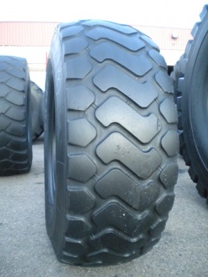 Industrial tire - Size 20.5-25 XHA