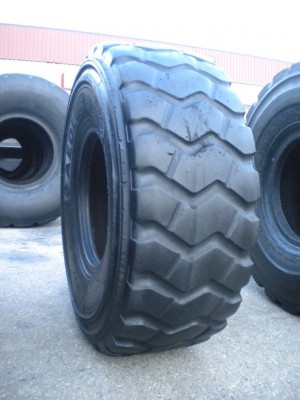 Industrial tire - Size 20.5-25 AL37