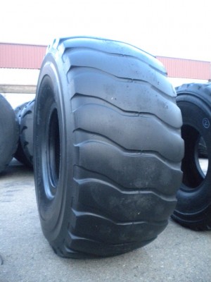 Industrial tire - Size 29.5-25 VSLT