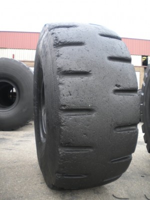 Industrial tire - 29.5-25 MILITARY RETREADED