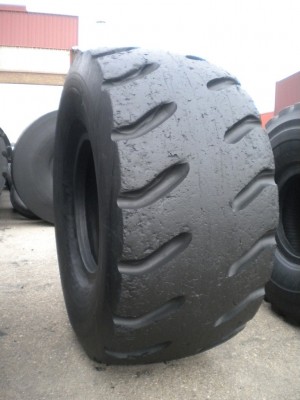 Industrial tire - Size 35/65-33 XMINE RECARVED