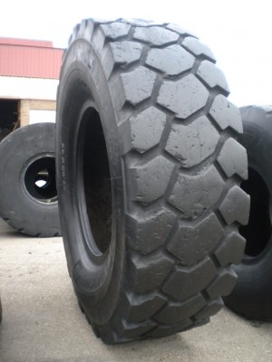 Industrial tire - 27.00-49 XTRD