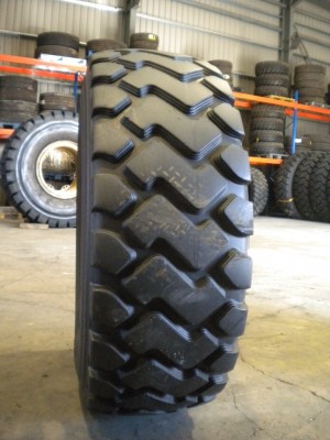 Industrial tire - Size 20.5-25 LDSR300