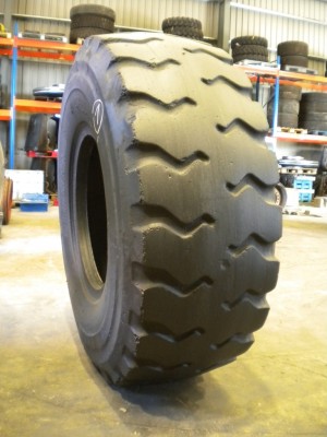 Industrial tire - Size 20.5-25 VST