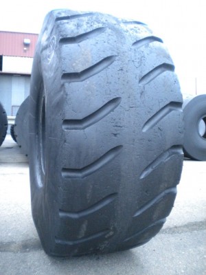 Industrial tire - Size 29.5-25 XMINE RETREADED Y RECARVED