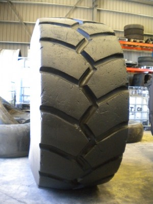 Industrial tire - 29.5-25 XLDT RECARVED