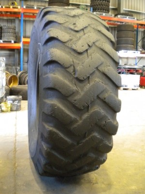 Industrial tire - Size 20.-25 VSUT