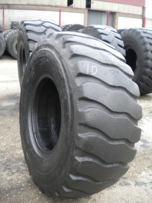 Industrial tire - Size 20.5-25 VST