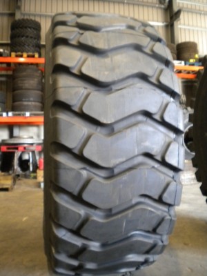 Industrial tire - Size 29.5-29 ITR-EMY03 STOCK 2 UNITS 2.850,- EUROS/UNIT