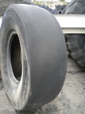 Industrial tire - Size 15.00-24 LISO