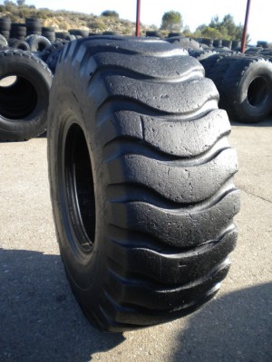 Industrial tire - Size 20.5-25 MRD RETREADED