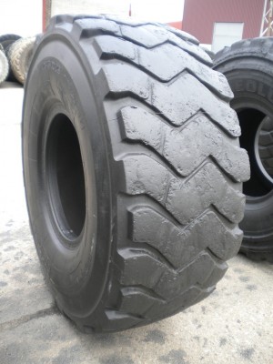 Industrial tire - Size 23.5-25 XADM RETREADED