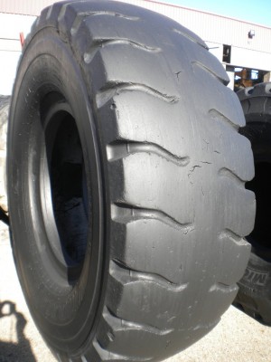 Industrial tire - Size 24.00-35 VRQP