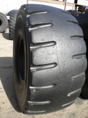 Industrial tire - 26.5-25 MILITARY RECARVED