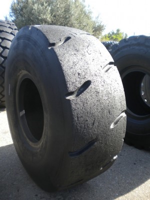 Industrial tire - Size 23.5-25 XMINE RETRADED
