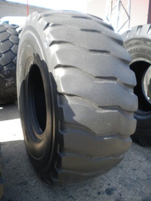 Industrial tire - Size 23.5-25 VSL