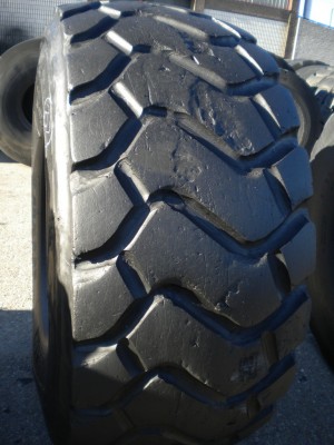 Industrial tire - 26.5-25 XHA2 RECARVED