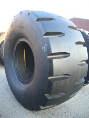Industrial tire - Size 35/65-33 MILITARY RETREADED