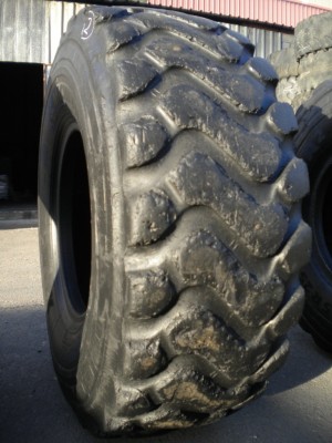 Industrial tire - Size 20.5-25 XHA2