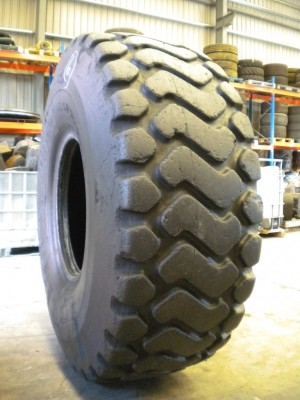 Industrial tire - Size 23.5-25 XHA
