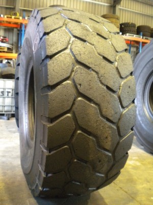Industrial tire - Size 23.5-25 VJT