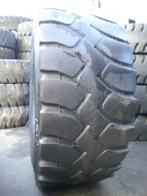 Industrial tire - Size 23.5-25 GP4D