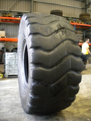 Industrial tire - Size 23.5-25 TL3A+