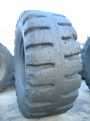 Industrial tire - Size 33.25-35 DLUG
