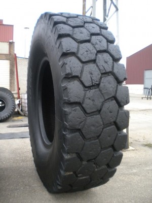 Industrial tire - Size 27.00-49 XDGRIP