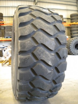 Pneu industriel - Mesure 26.5-25 XHM RECHAPES Y RETAILLADE