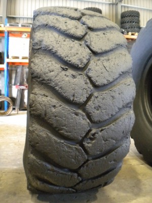 Industrial tire - Size 29.5-25 XLD