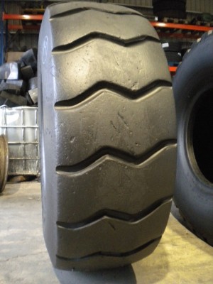 Industrial tire - Size 20.5-25 GYT RETREADED Y RECARVED