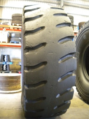 Pneu industriel - Mesure 24.00-35 XP85