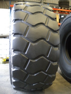 Pneu industriel - Mesure 26.5-25 AL37 RETAILLADE