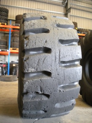 Industrial tire - Size 35/65-33 VSTDL