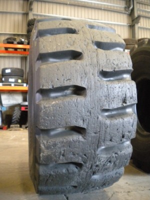 Industrial tire - Size 35/65-33 VSTDL