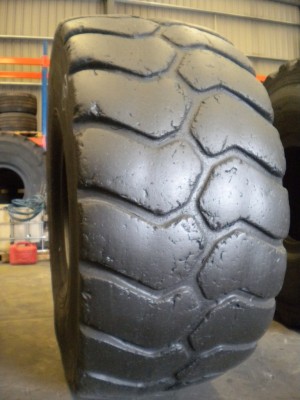 Neumático industrial - Medida 29.5-25 CB763