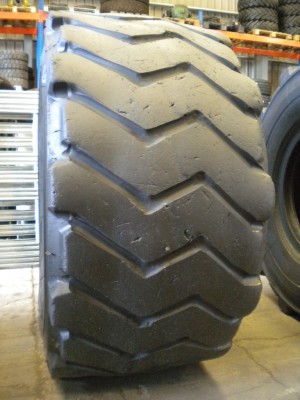 Industrial tire - Size 650/65-25 XAD RECARVED