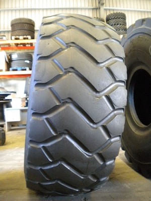 Pneu industriel - Mesure 26.5-25 LDSR300 RETAILLADE